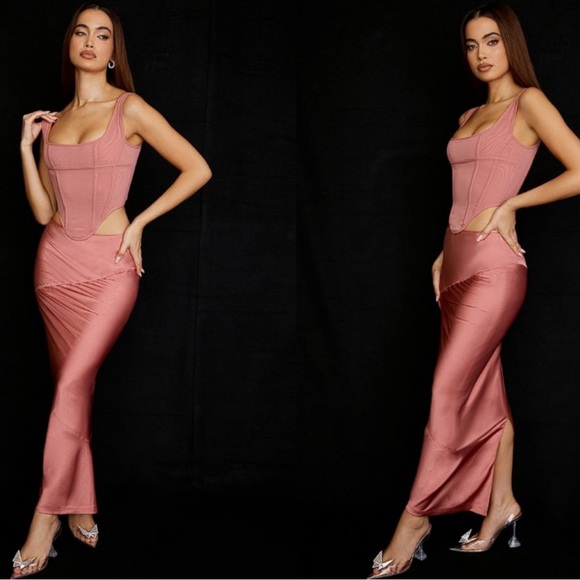 House of CB Colette rose maxi skirt size medium NWOT - Picture 3 of 3